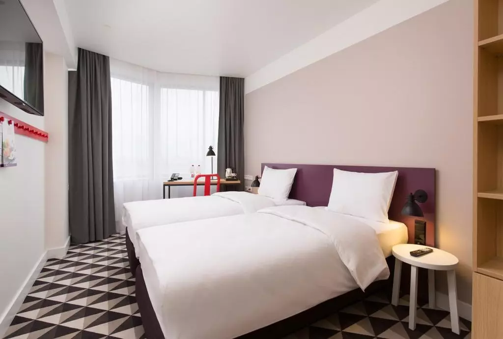 AZIMUT Hotel Smolenskaya Moscow_shabavizparvaz_13.jpg